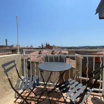 2 pièces climatisé en duplex avec terrasse