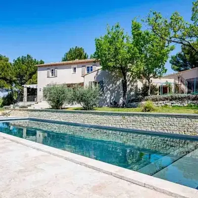 Villa des Fontaines luxury family home with pool