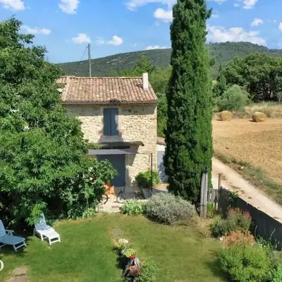 Les Tarraïettes au pied du Luberon