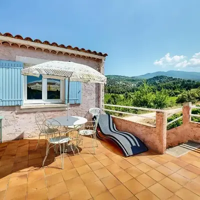 3 Bedroom Stunning Home In Bédoin