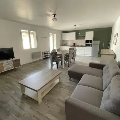 Appartement en campagne avec jardin et piscine