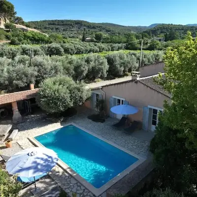 The Olive Garden - Charming Villa for 10 with pool and fast Wifi