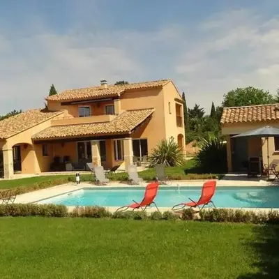 Villa spacieuse à Cavaillon avec piscine privée