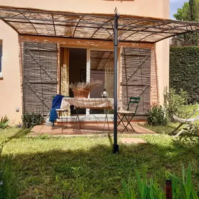 Les Merles : joli studio dans la campagne Aixoise.