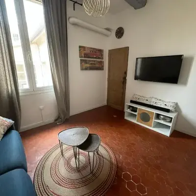 Cosy apartment Right in Cours Mirabeau