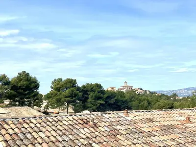 a view from the roof of a building at appartement T3 golf in Mallemort