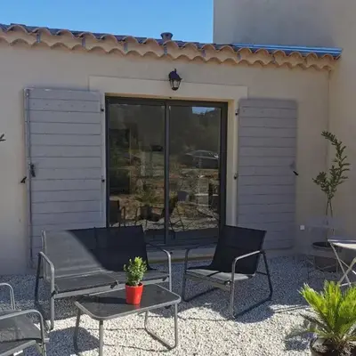 Logement au calme à LOURMARIN