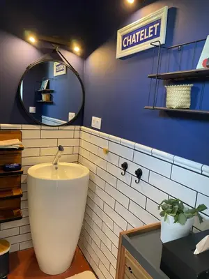 a bathroom with a sink and a mirror at Studio Le Pitchoun in Pernes-les-Fontaines