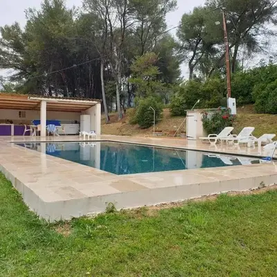 Appartement dans campagne aixoise