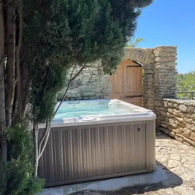 La maison Haut-perché townhouse with view and jacuzzi