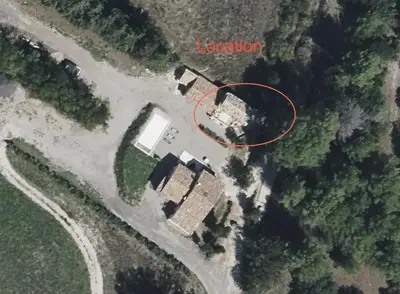an aerial view of a house with a red inscription foreclosure at Charmante maison Provençale avec grand jardin in LʼIsle-sur-la-Sorgue