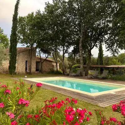 Chambre dans bastide au milieu des vignes