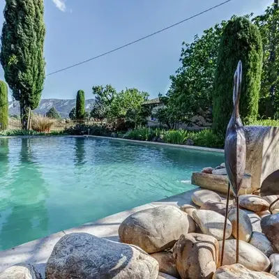 Cottage in Oppède with Poolside Bliss