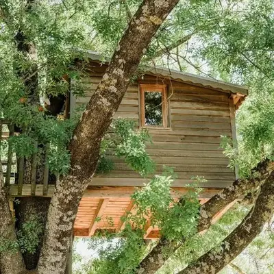 Cabane Perchée avec Jacuzzi