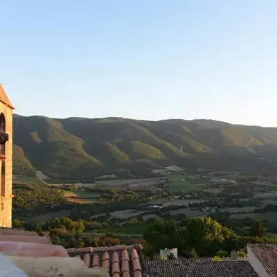 Grande maison de village - solarium et terrasse