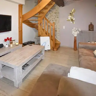 2 Bedroom Lovely Home In Vedène