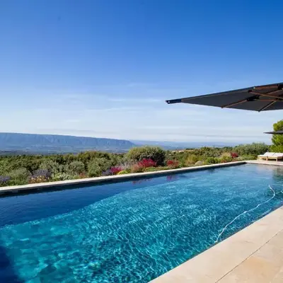 Luxury 4-bedroom villa - pool