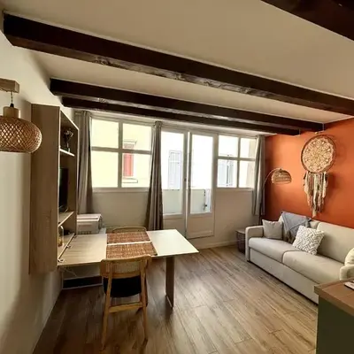 Studio lumineux centre Aix en Provence