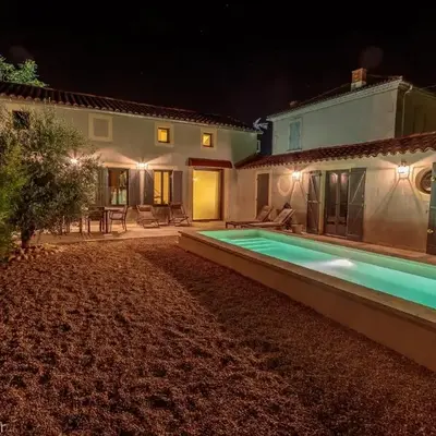 Mas provençal au coeur de L'Isle-sur-la-Sorgue