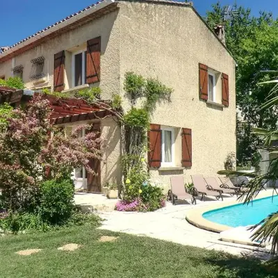 Amazing Home In Vedène
