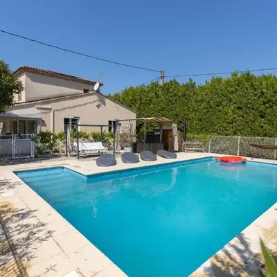 Universo private pool and large garden