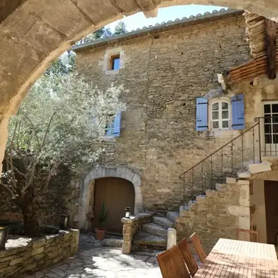 Les 2 voûtes - Mas provençal pour 10 personnes