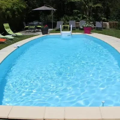 PROVENCE VAUCLUSE VELLERON Superbe maison avec piscine tout confort