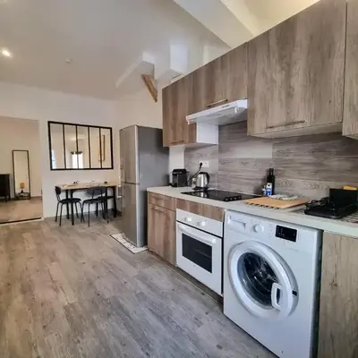 Renovated 2-room apartment in historic center