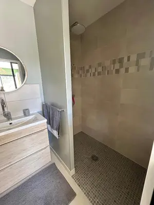 a bathroom with a sink and a shower at Le Bonheur à Ventoux in Saint-Pierre-de-Vassols