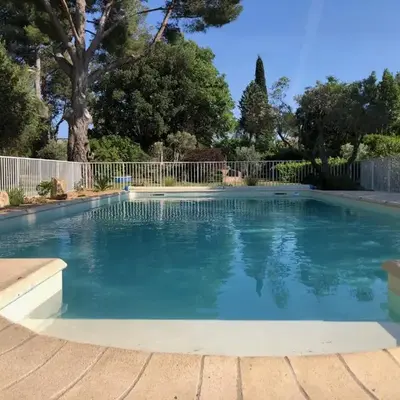 Gîte 6 pers en Provence avec grande piscine partagée avec 2nd gîte - 6 pers house in Provence with a large swimming pool to be shared with a 2nd house