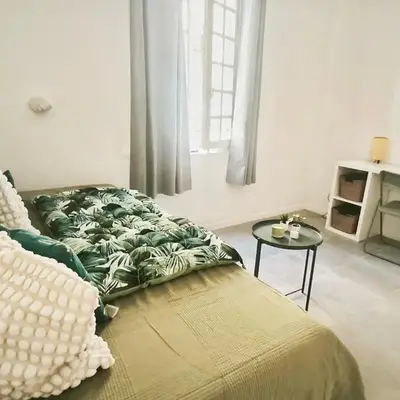 Studio neuf avec clim au centre d'Aix 1er étage