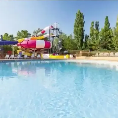 Mobil home en Provence - Camping 4 étoiles- 2 chambres -4 à 6 pers-clim-terrasse-TV