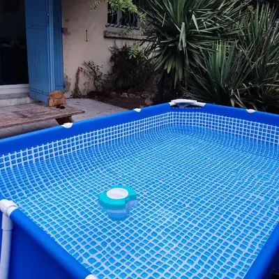 Two-bedroom apartment with swimming pool for kids