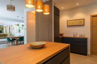 a kitchen with a bowl on top of a counter at L'Echappée aixoise in Aix-en-Provence