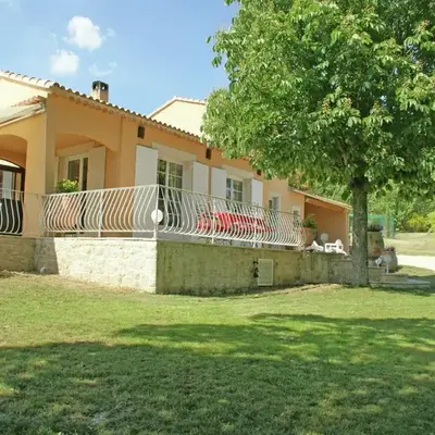 Villa in Reillanne with Private Pool