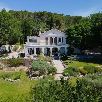 Estate in Provence