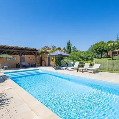 Villa A l'ombre du Géant climatisée piscine pour 8 personnes