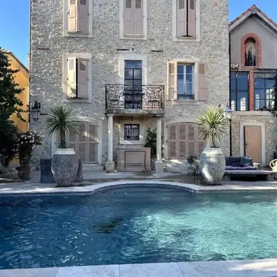 La Maison du village