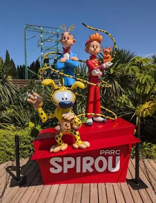 a sign with mario and sonic characters on it at Jolie maison tout confort in Monteux