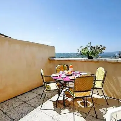 Apartment Morard - Bonnieux Appt Les Ocres by Interhome