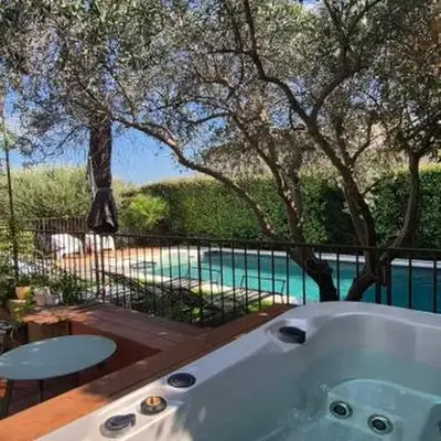 Villa de charme avec piscine et jacuzzi en Provence