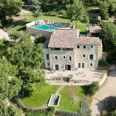 Five-Bedroom Estate Above Ménerbes Village
