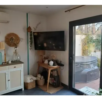 Maison climatisée avec jaccuzi