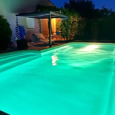 Les hirondelles Piscine privée climatisation billard calme 4 lits