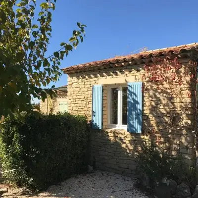Jolie maison avec piscine à Gordes