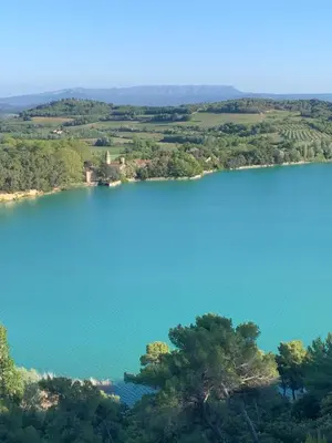 an island in the middle of a lake at Luberon maison de village entière 2 à 6 personnes in Cabrières-dʼAigues