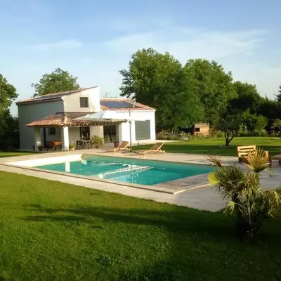 Villa charmante à Eyragues avec piscine privée