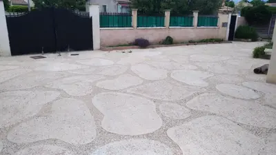 a patio with a bunch of hearts on it at L'ilot de Carpentras in Carpentras