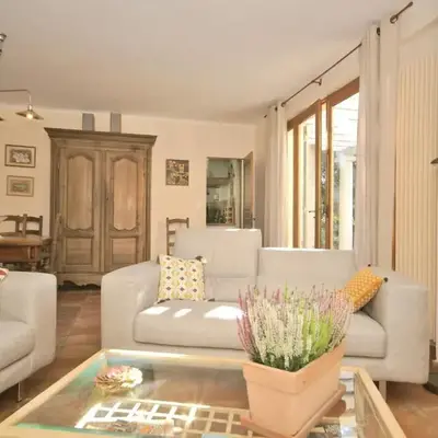Villa in Crillon-le-Brave near Mont Ventoux