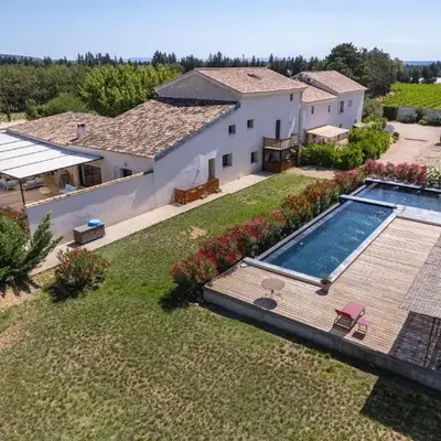 Mas Eléhis Gîtes en Provence
